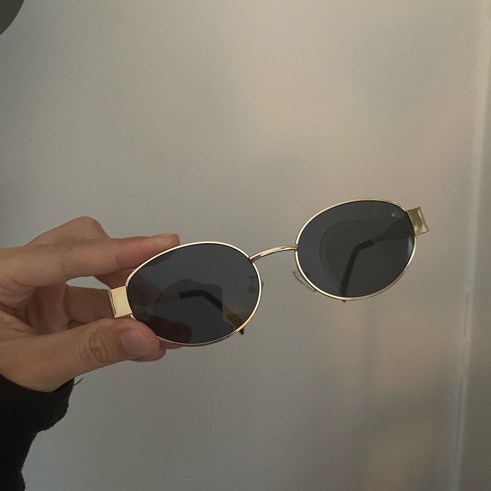 sunglasses